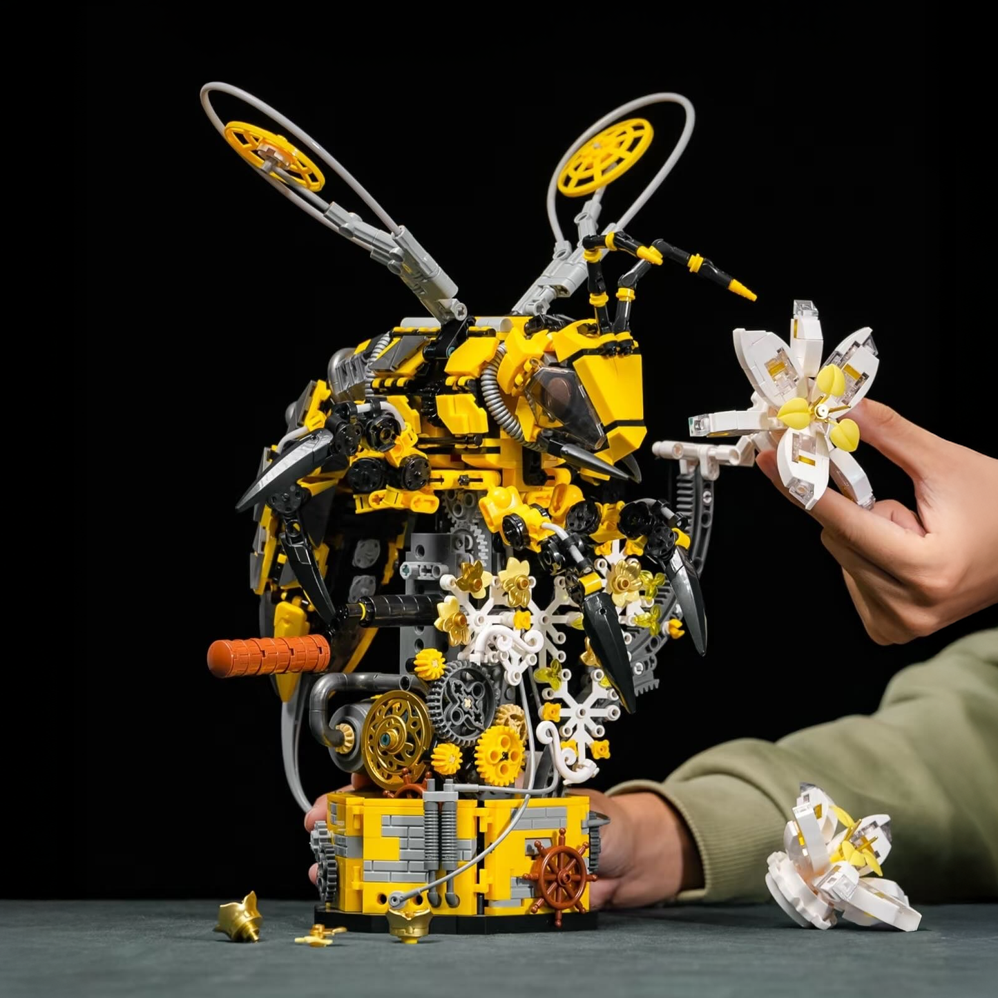 Machinery Wasp Building Set -1698 pcs